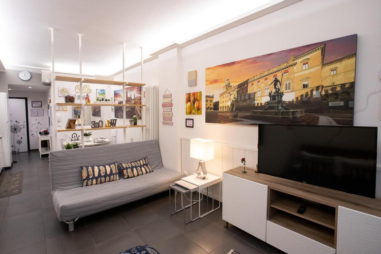 Happy Home Bo Centro Free Private Parking Bologna Exterior foto